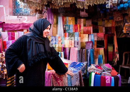 Alltag in der Medina von Marrakesch, Marokko, Nordafrika Stockfoto