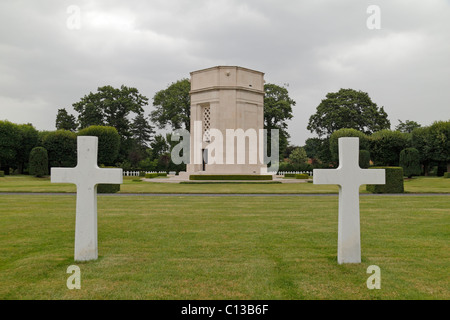 Memorial Kreuze und die Kapelle in Flanders Field American Cemetery und Memorial in Waregem, Belgien Stockfoto