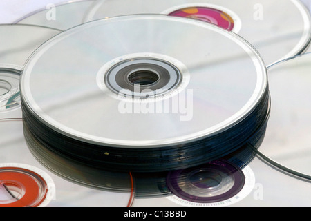 Ein Abschnitt von Audio- und Foto-CD mit Prismen Licht reflektieren Stockfoto