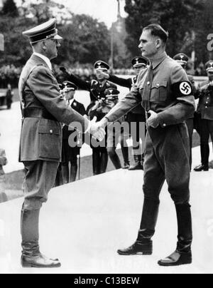 Von links: Adolf Hitler, Stellvertreter Rudolf Heß auf dem nationalen Parteitag Nürnberg, September 1938 Stockfoto