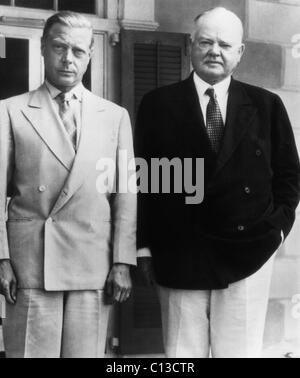 Britische königliche Familie. Prinz Edward, Herzog von Windsor und ehemalige US-Präsident Herbert Hoover, Nassau, Bahamas, 1944. Stockfoto