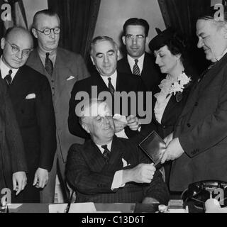 FDR Präsidentschaft. US-Präsident Franklin Delano Roosevelt 1939 Hebräisch-Medaille ausgezeichnet. Stockfoto