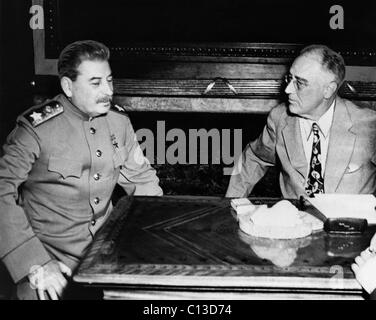Dem zweiten Weltkrieg. Sowjetischen Ministerpräsidenten Josef Stalin mit US-Präsident Franklin Delano Roosevelt, circa Mitte der 1940er Jahre. Stockfoto