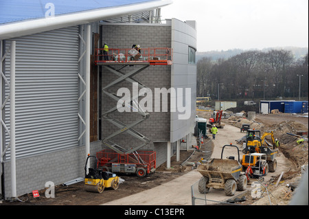 Errichtende Arbeit erfolgt auf der American Express Community Stadium, die neue Heimat von Brighton und Hove Albion Football Club Stockfoto