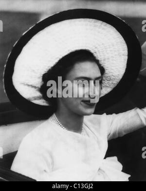 Britische königliche Familie. Zukunft Countess of Snowdon Prinzessin Margaret, Ascot, England, 1952. Stockfoto