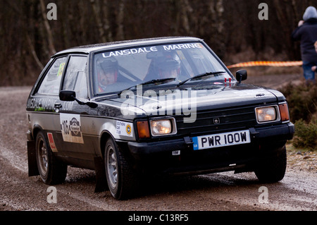 Talbot Sunbeam Lotus durch Rallye-Etappen bei Sunseeker International Rallye, Teil der britischen Rallye-Meisterschaft Stockfoto