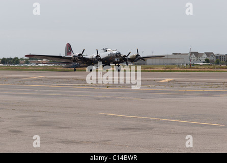 B17 VINTAGE WW2 BOMBER REPUBLIK FELD LONG ISLAND NEW YORK VEREINIGTE STAATEN VON AMERIKA Stockfoto