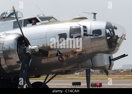 B17 VINTAGE WW2 BOMBER REPUBLIK FELD LONG ISLAND NEW YORK VEREINIGTE STAATEN VON AMERIKA Stockfoto