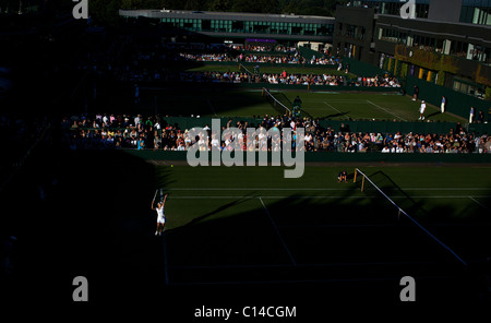 Akiko Akiko, Japan, im Einsatz bei den All England Lawn Tennis Championships in Wimbledon, London, England. Stockfoto