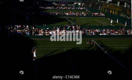 Akiko Akiko, Japan, im Einsatz bei den All England Lawn Tennis Championships in Wimbledon, London, England. Stockfoto