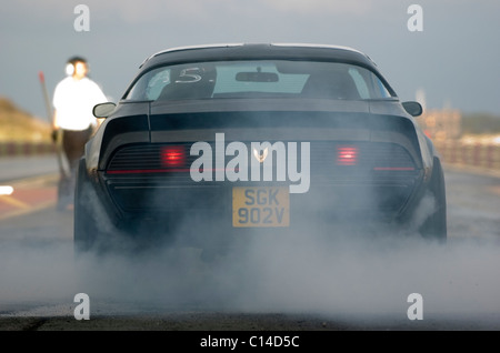 Pontiac Trans Am auf dem Strip auf Shakespeare County Raceway in der Nähe von Stratford Upon Avon in Warwickshire, UK. Stockfoto