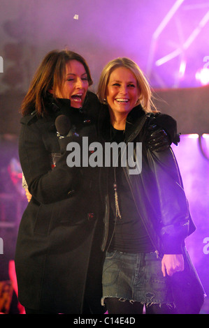 Ulrika Jonsson gewinnt Celebrity BigBrother mit Davina McCall Borehamwood, England - 23.01.09 Stockfoto