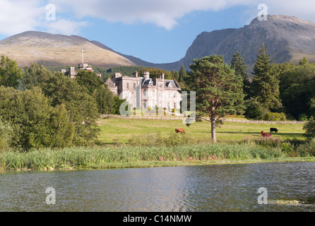 INVERLOCHY CASTLE FORT WILLIAM VEREINIGTES KÖNIGREICH SCHOTTLAND Stockfoto