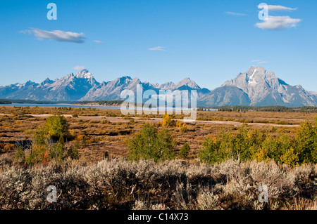 Ansichten von Jackson Lake Lodge, Herbstfarben, Berge, Moran, Grand Teton, Gletscherseen, Vistas, Grand-Teton-Nationalpark, Wyoming, USA Stockfoto