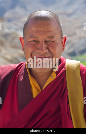 Lachend Mönch, ehrwürdige Phunchok Namgyal Lamayuru Gompa, Gästehaus, (Ladakh) Jammu & Kaschmir, Indien Stockfoto