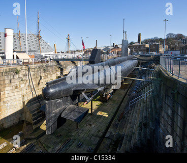 HM dock Unterseeboot Ocelot in ihrem am Chatham Historic Dockyard in Kent. Stockfoto