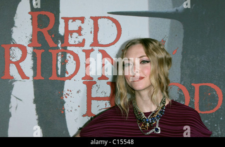 AMANDA SEYFRIED RED RIDING HOOD LOS ANGELES PREMIERE. WARNER BROS HOLLYWOOD LOS ANGELES Kalifornien USA 7. März 2011 Stockfoto