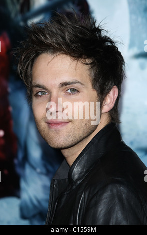 THOMAS DEKKER RED RIDING HOOD LOS ANGELES PREMIERE. WARNER BROS HOLLYWOOD LOS ANGELES Kalifornien USA 7. März 2011 Stockfoto