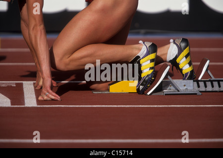 Detail der weibliche Sprinter in den Startlöchern. Stockfoto