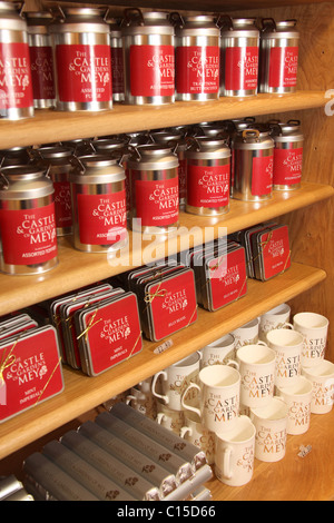 Dorf von Mey, Schottland. Souvenirs und Geschenke auf den Verkauf innerhalb der Schloss-Shop am Schloss und Gärten von Mey Visitors Centre. Stockfoto