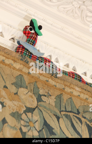 Dorf von Mey, Schottland. Nessie am Anfang des 16. Jahrhunderts flämischen Wandteppichen die hängt an der Wand Schloss Mey Salon. Stockfoto