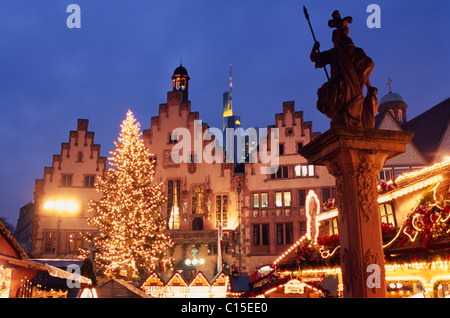 Weihnachtsmarkt, Rathaus Römer, Frankfurt, Hessen, Deutschland Stockfoto