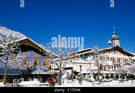 Garmisch-Partenkirchen im Winter, Werdenfelser Land oder County, Bayern, Deutschland, Europa Stockfoto