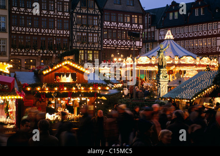 Weihnachtsmarkt von der Roemer, Name des Frankfurter Rathaus, Frankfurt am Main, Hessen, Deutschland, Europa Stockfoto