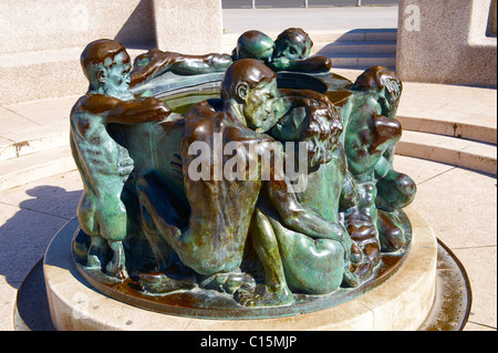 "Lebensbrunnen" Statue von Ivan Mestrovic. Marshall Teto Square, Zagreb, Kroatien Stockfoto