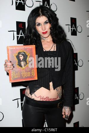 Kat Von D von LA Ink feiert den Start ihres neuen Buches "hohe Spannung Tattoo' TAO Nightclub Las Vegas, Nevada - 05.02.09 Stockfoto