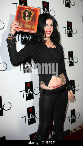 Kat Von D von LA Ink feiert den Start ihres neuen Buches "hohe Spannung Tattoo' TAO Nightclub Las Vegas, Nevada - 05.02.09 Stockfoto