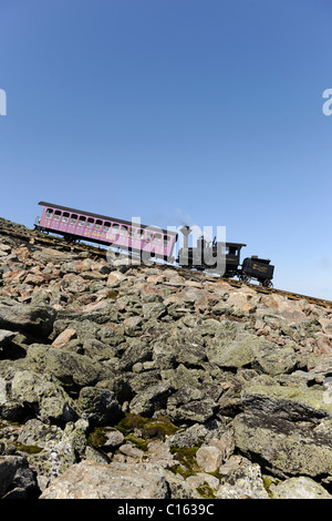 Mt. Washington Dampfzug Zahnradbahn bringt Touristen zur Sternwarte Stockfoto