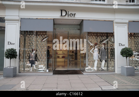 Die Christian Dior Fashion Shops auf Sloane Street, London, SW1, England. Stockfoto