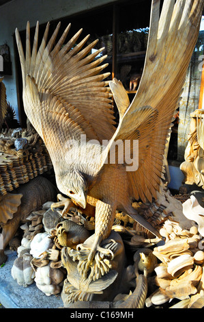 Hölzerne Adler in der Nähe von Ubud, Bali, Indonesien Stockfoto