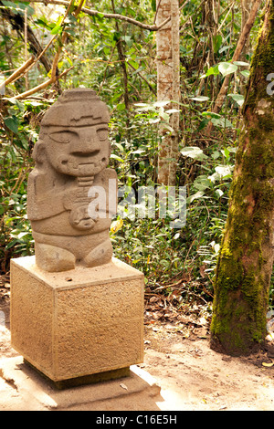 Aufgenommen in San Agustin archäologische Stätte, Kolumbien, Südamerika, UNESCO-Weltkulturerbe in Huila Abteilung el Bosque Stockfoto