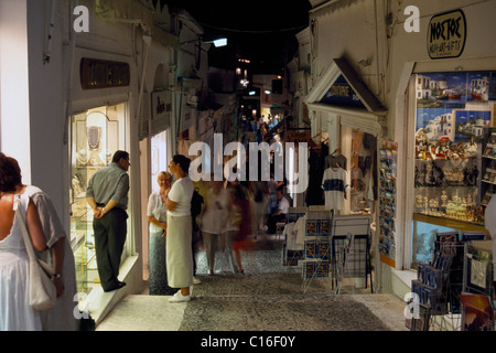 Einkaufen in Thira, Santorin, Kykladen, Griechenland, Europa Stockfoto