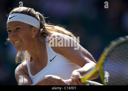 Victoria Azarenka, Bulgarien, in Aktion bei den All England Lawn Tennis Championships in Wimbledon, London, England. Stockfoto