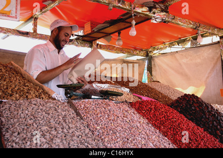 Getrocknete Früchte Stall Jemaa El Fna, Marrakesch, Marokko