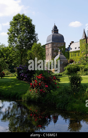 Wasserschloss Myllendonck sogar Burg Myllendonck, Mönchengladbach, Niederrhein, Nordrhein-Westfalen Stockfoto