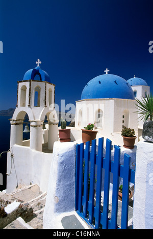 Kirche, Oia, Santorini Inseln, Kykladen, Griechenland, Europa Stockfoto