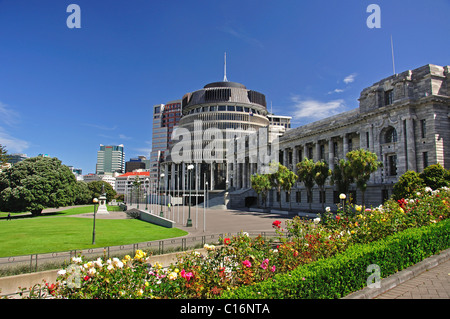 Neuseeland Regierung "Beehive" und Parlamentsgebäude. Region Lambton Quay, Wellington, Wellington, Nordinsel, Neuseeland Stockfoto