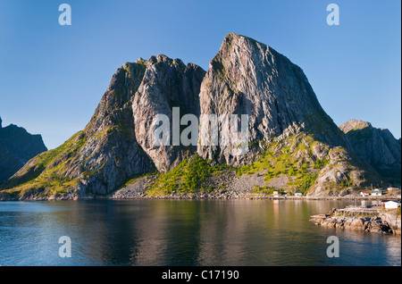 Berge auf Lofoten in Norwegen Stockfoto