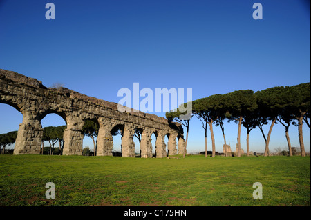 Italien, Rom, Parco degli Acquedotti, altes römisches Aquädukt Stockfoto