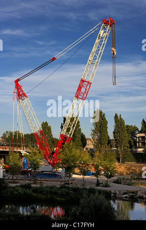 Kran in LLeida, Spanien. Stockfoto