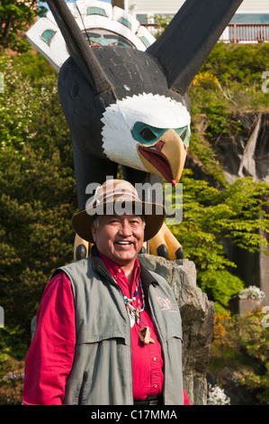 Ketchikan, Alaska. Tlingit, gebürtiger Nathan Jackson in Ketchikan, Südost-Alaska. Stockfoto