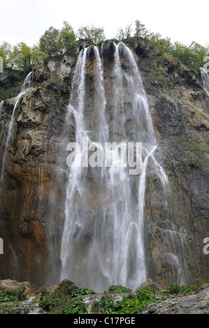 Großen Wasserfall, Veliki Slap, Nationalpark Plitvicer Seen, Kroatien, Europa Stockfoto