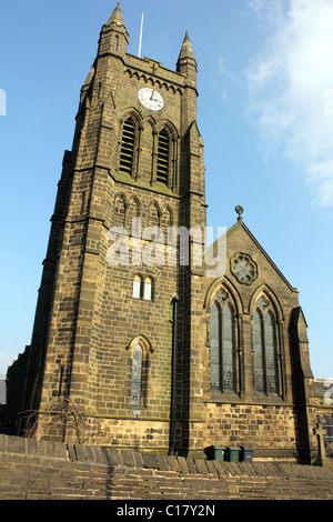 Kirche der Heiligen Dreifaltigkeit Queensbury Bradford Yorkshire eine Note 2 denkmalgeschützten Gebäude Stockfoto