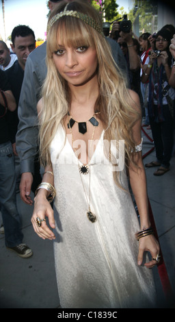 Schwangere Nicole Richie im Store auf der Melrose Avenue Kitson anlässlich des Starts von ihrem House of Harlow 1960 Schmucklinie. Los Stockfoto