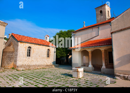 Pfarrei Kirche von Beli Hügelstadt, Insel Cres, Kroatien Stockfoto