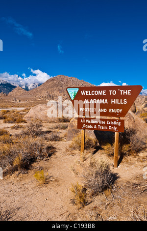 BLM-Schild am Eingang zu den Alabama Hills, Lone Pine, Kalifornien USA Stockfoto